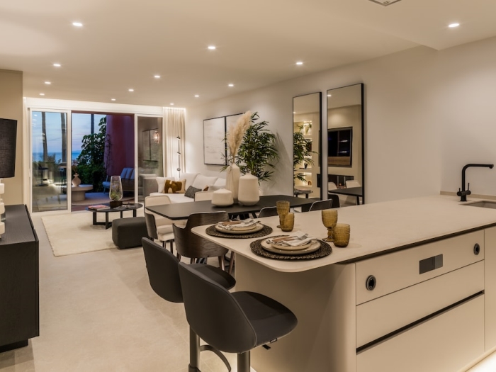 The Beachfront Pearl